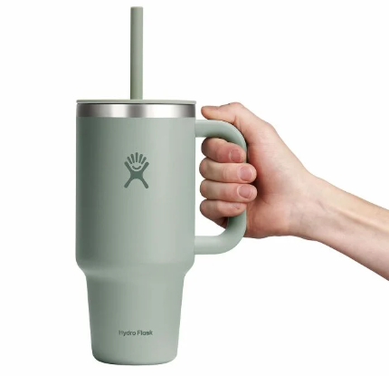 hydroflask 32 oz tumbler in tonal agave being held