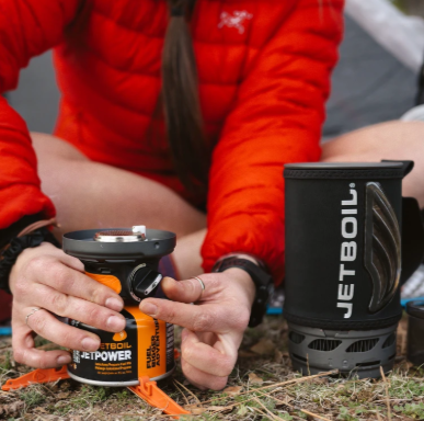 the jetboil flash carbon 1L being used while camping