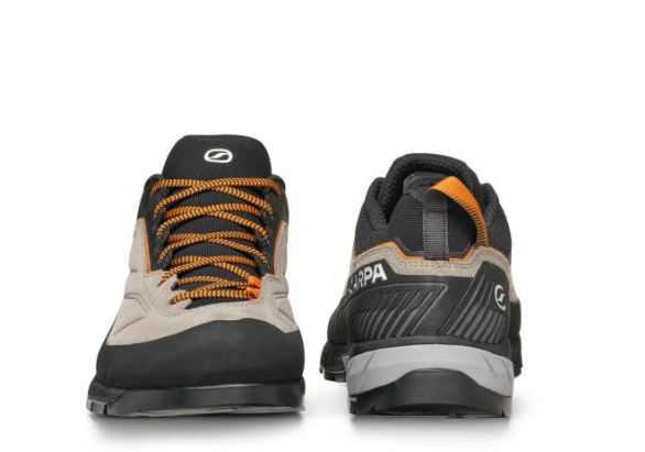 scarpa mens rapid xt approach shoe view of the toe and heel