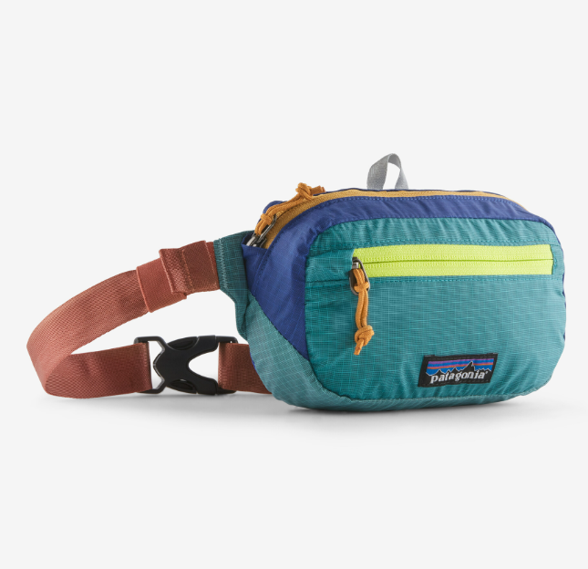THE PATAGONIA ultralight black hole hip pack in the color subtidal blue