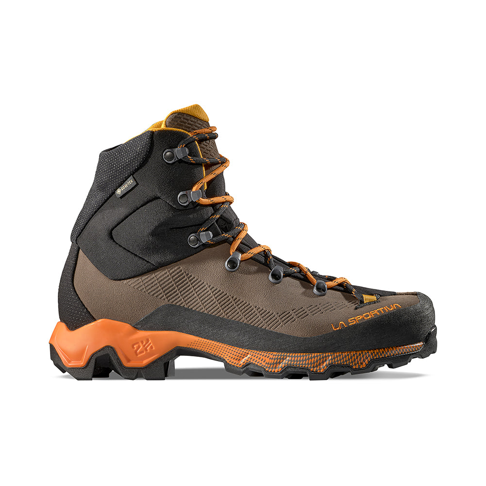 La Sportiva Aequilibrium Trek GTX Men's Boots, side view
