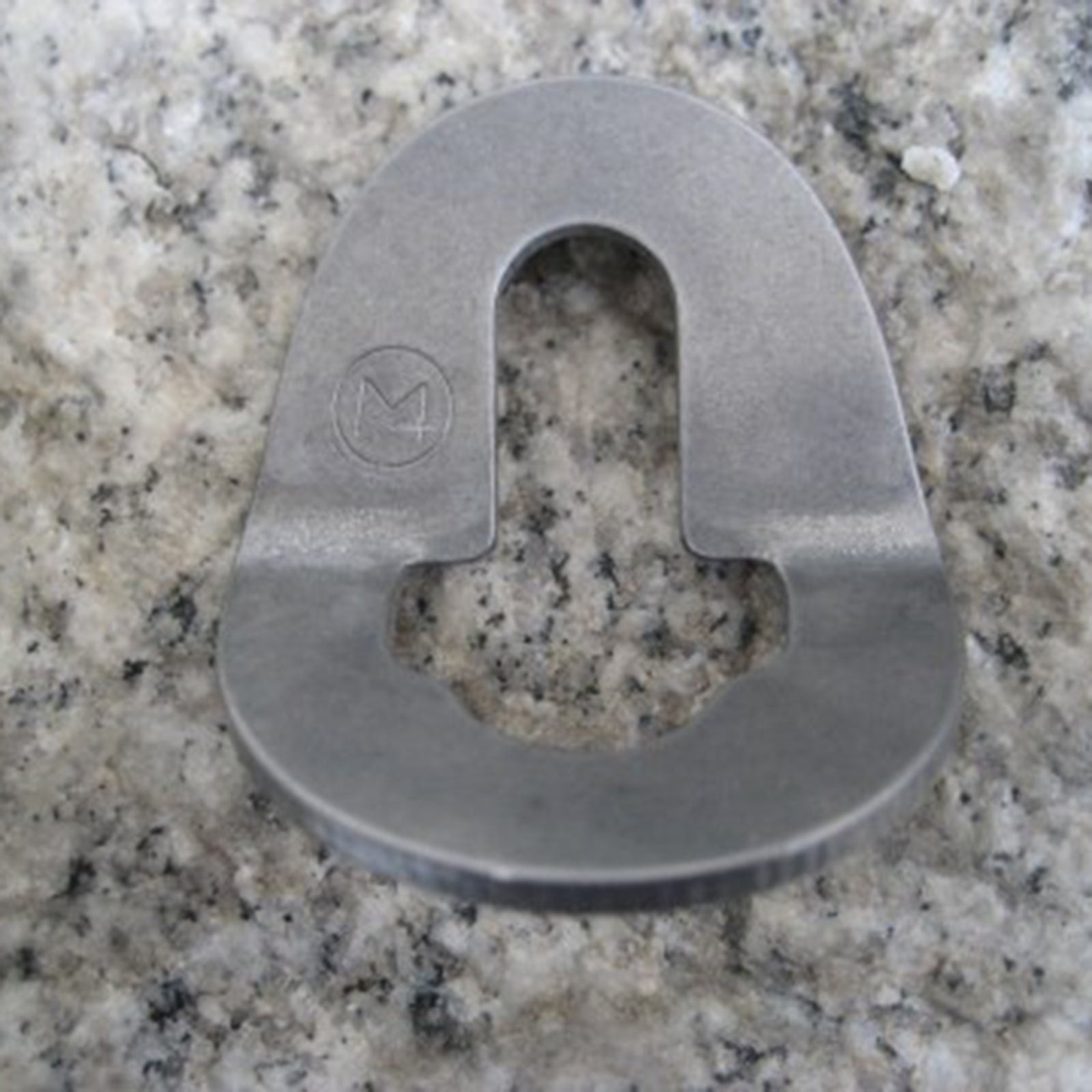 3/8 rivit hanger
