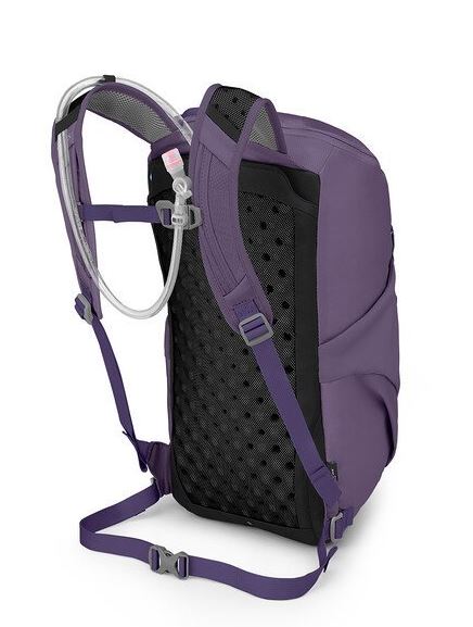 a photo of the osprey skimmer 16 backpack in the color purpurite purple, back view