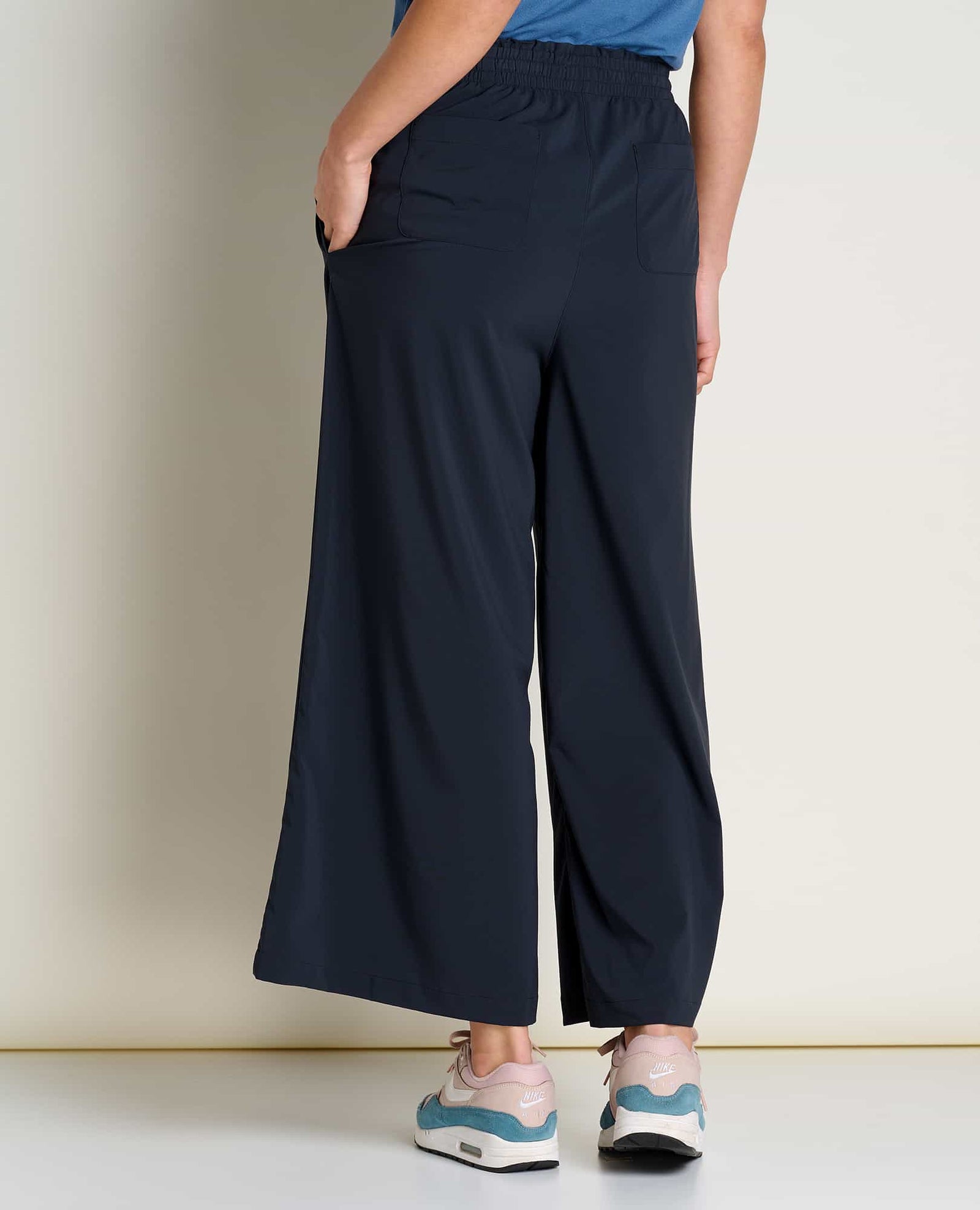 Toad & Co Sunkissed Wide Leg Pants Women's in black, back view