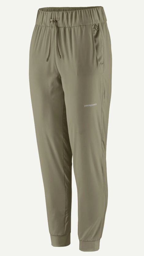 the patagonia womens terrebonne jogger in the color black, front view