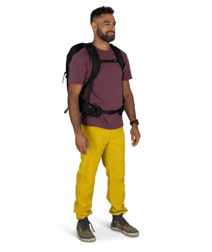 osprey talon 22 black on a model