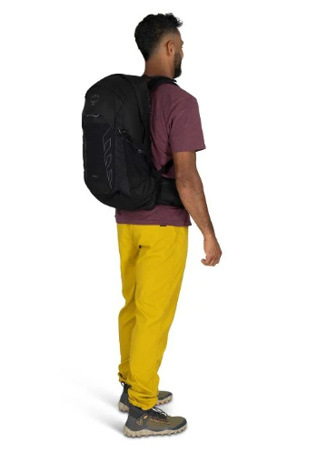 osprey talon 22 black back view on a model