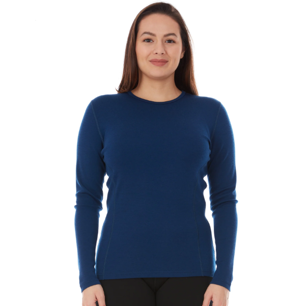 minus 33 ossipee womens crew in navy on a model
