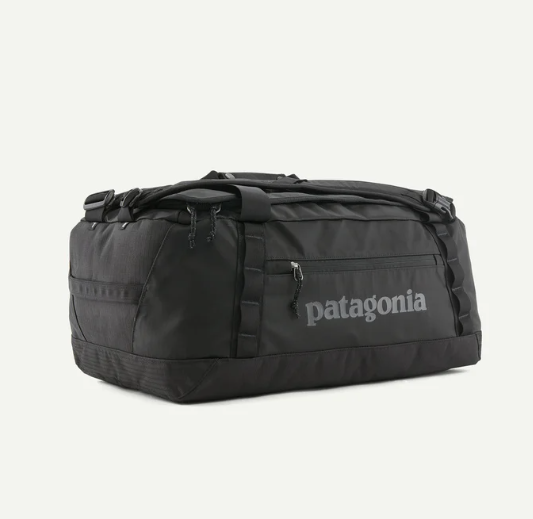 patagonia black hole duffel 40l in black on black