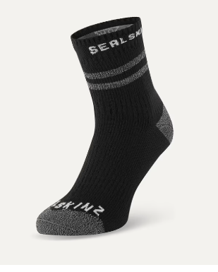 seal skinz mautby sock in black