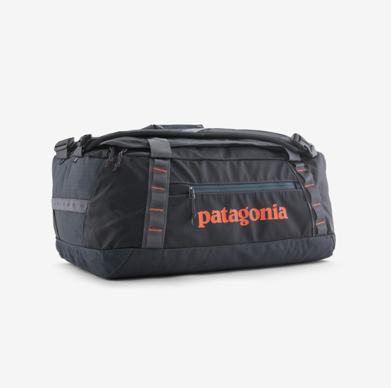 the patagonia black hole 40liter duffel in the color smolder blue