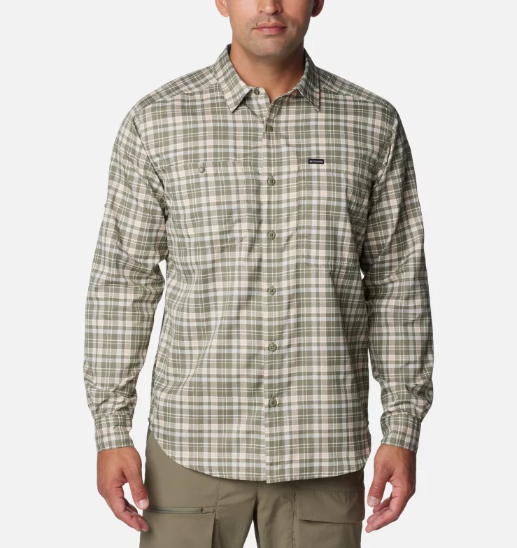 the columbia mens silver ridge plaid shirt in the color stone green, front view on a model