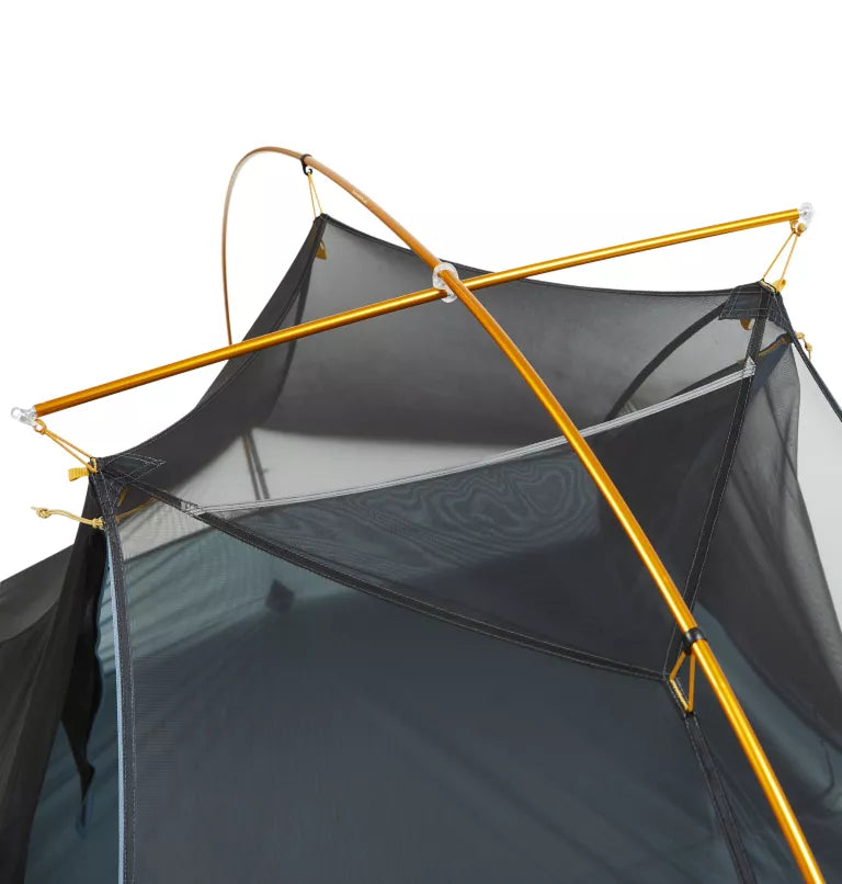 pole connected to tent, detail