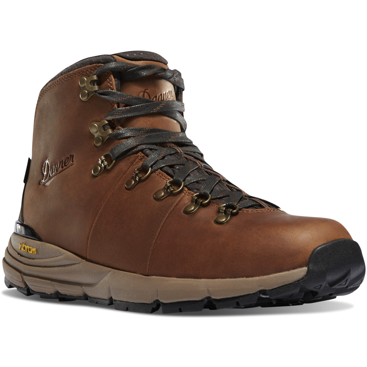 a photo of the Danner Mountain 600 in brown with red laces