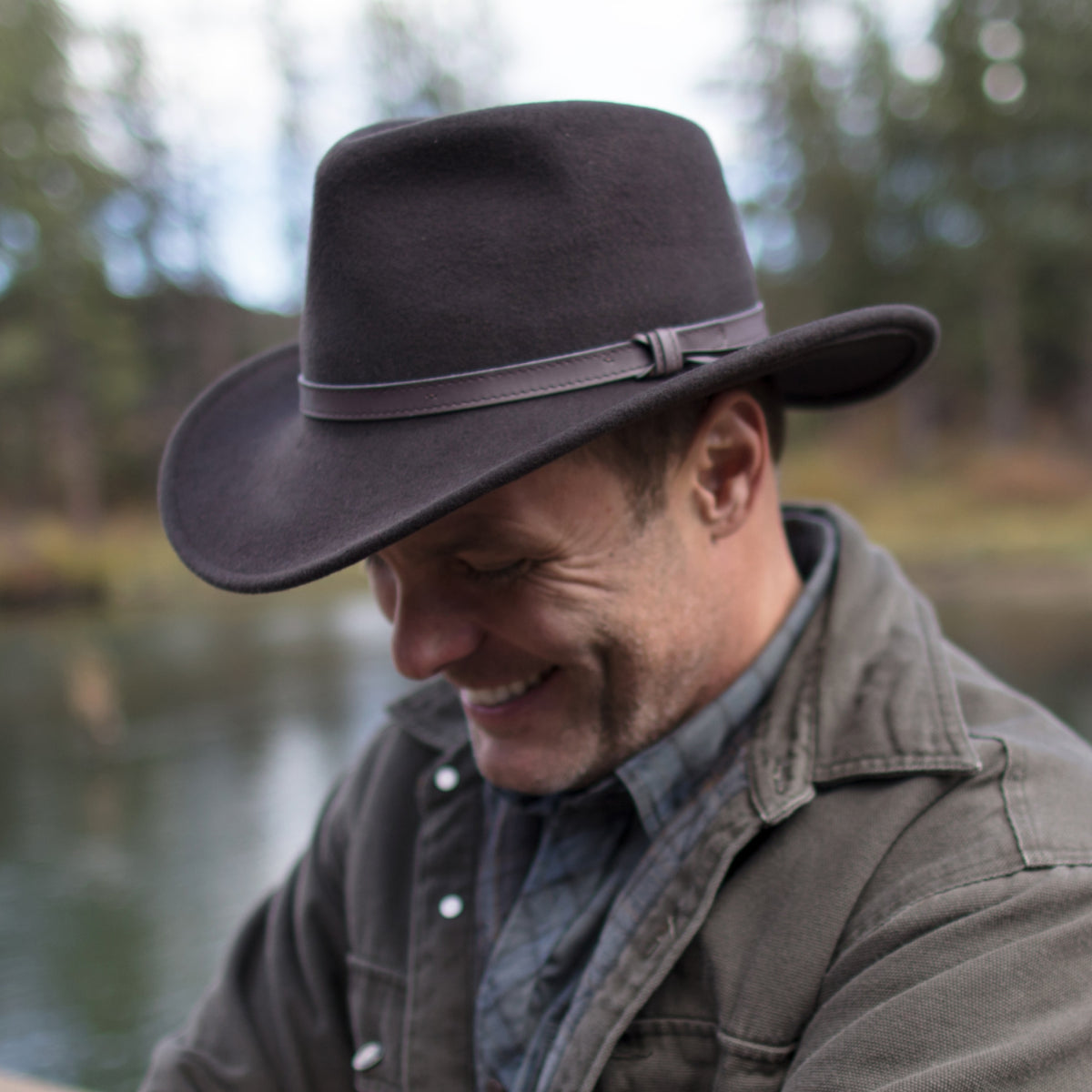 sunday afternoons montana wool hat in walnut on male