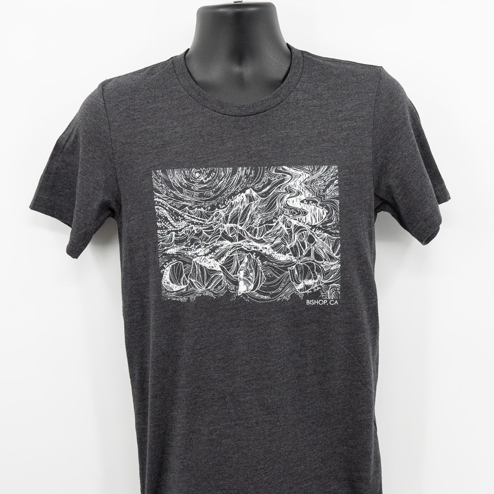 The bishop t shirt on a mannequin in gray