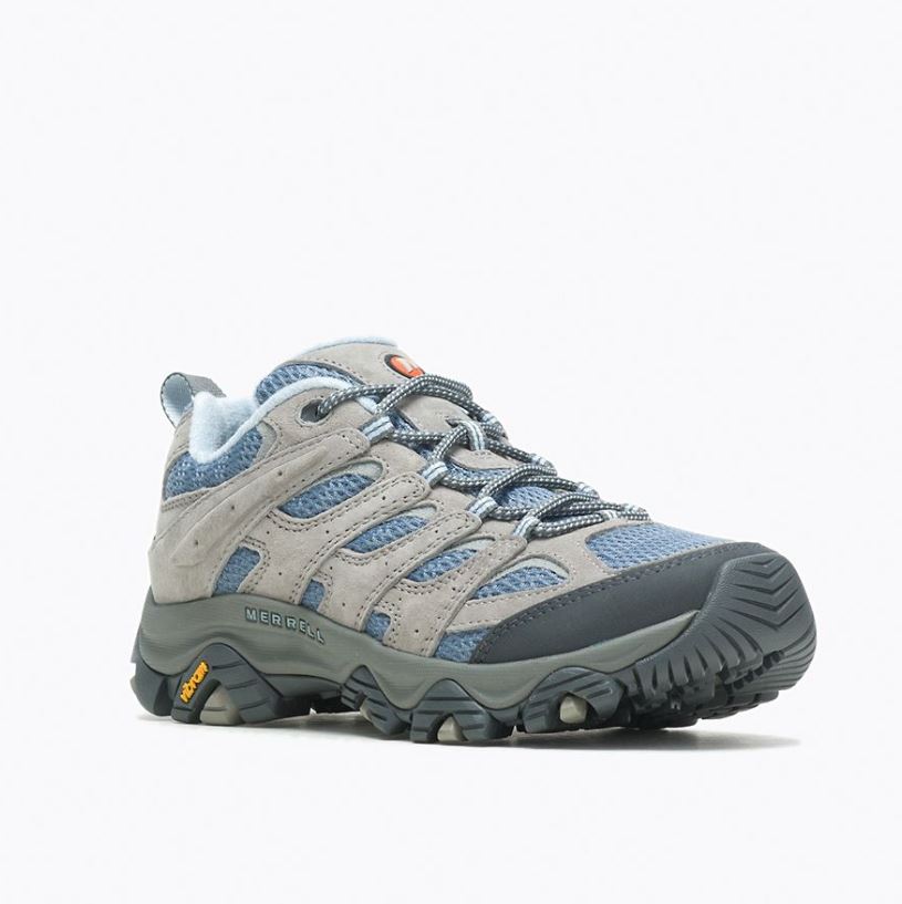 merrell moab 3 womens low vent in smoke, three quarters view