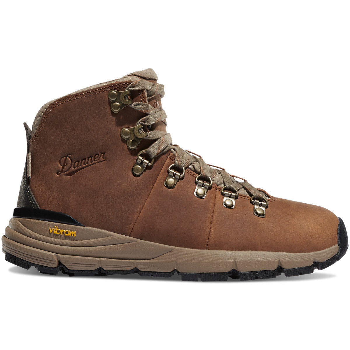 a photo of the women&#39;s danner mountain 600 in rich brown